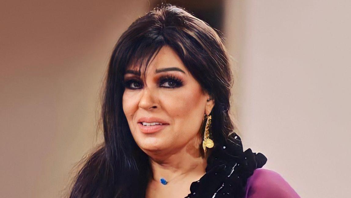 هل وصفت فيفي عبده محمد عبده بـ "الرقاصة"؟