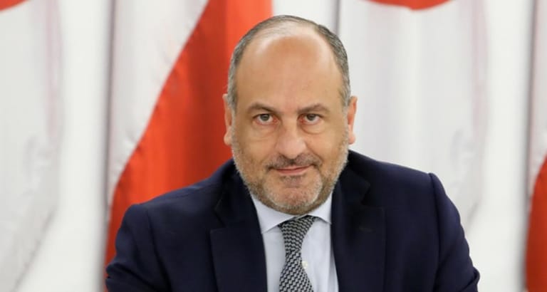 بو عاصي: شيخ نعيم "الله يريّحك"