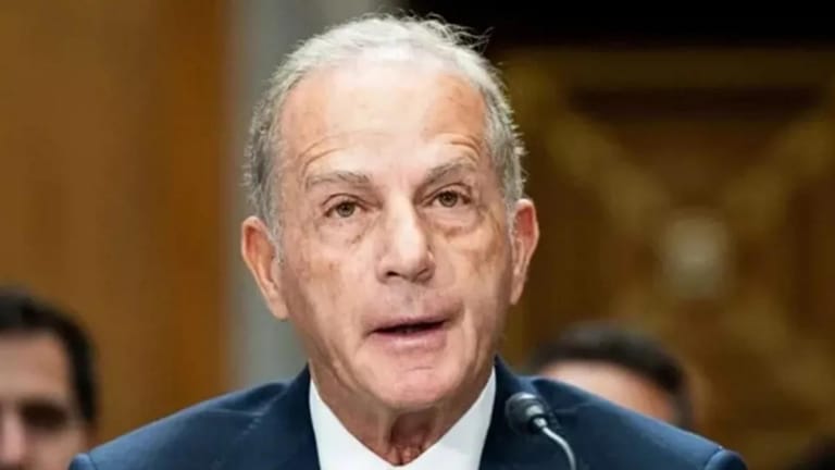 ماذا كشف السفير الأميركي عن زيارة قائد الجيش الى واشنطن؟