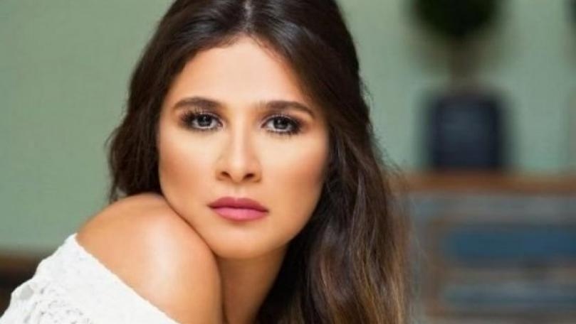 ياسمين عبد العزيز تدخل في غيبوبة بعد خطأ طبي وحالتها خطرة!