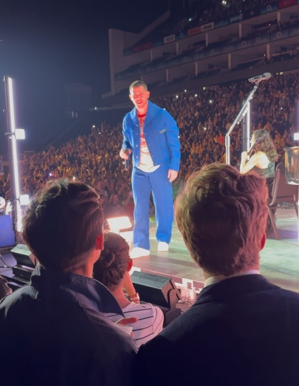 بريانكا تشوبرا تحتفل بيوم ميلاد نيك جوناس على طريقتها