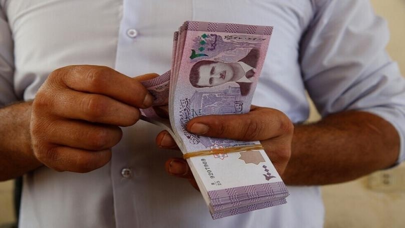 كم تبلغ ودائع السوريين في البنوك اللبنانية؟