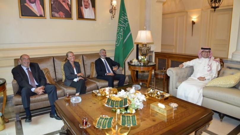 البخاري استقبل وفداً من جمعية 100 في المئة لبنان