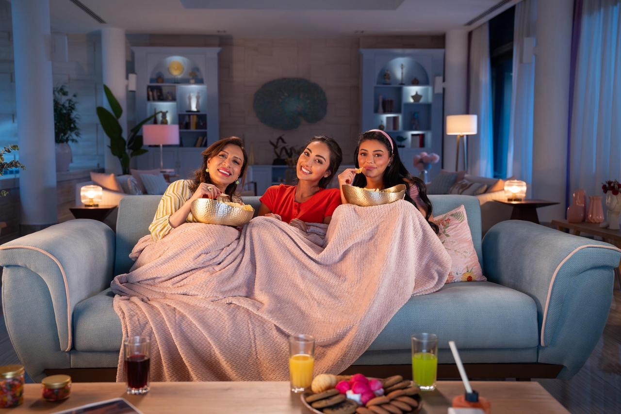 بعد نجاح "شهر زيّ العسل"... تعاون جديد بين إيلي السمعان ونور الغندور من إنتاج إيغل فيلمز!