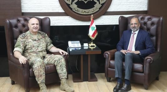 Army Commander meets UN’s Riza