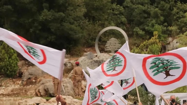 سباق مبكر بين "الحزب" و"القوات" وسط ضياع سُني ومعارضة تُراقب