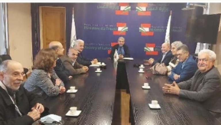 سلسلة لقاءات لوزير العمل