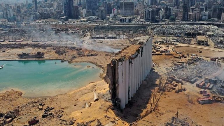 اقتراح قانون معجل مكرر من عقيص وواكيم لمنع هدم إهراءات المرفأ