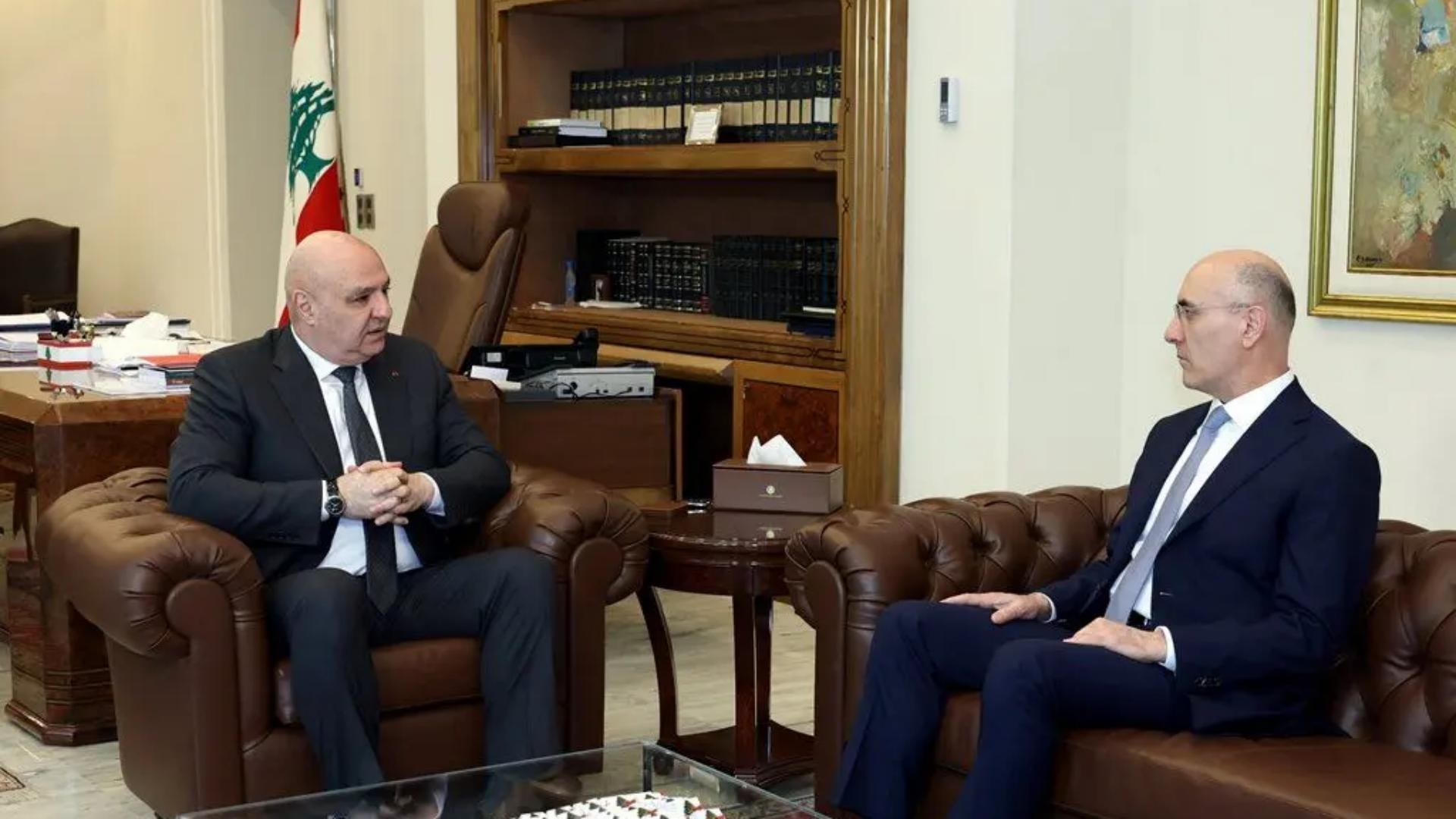 Aoun reviews security situation with officials