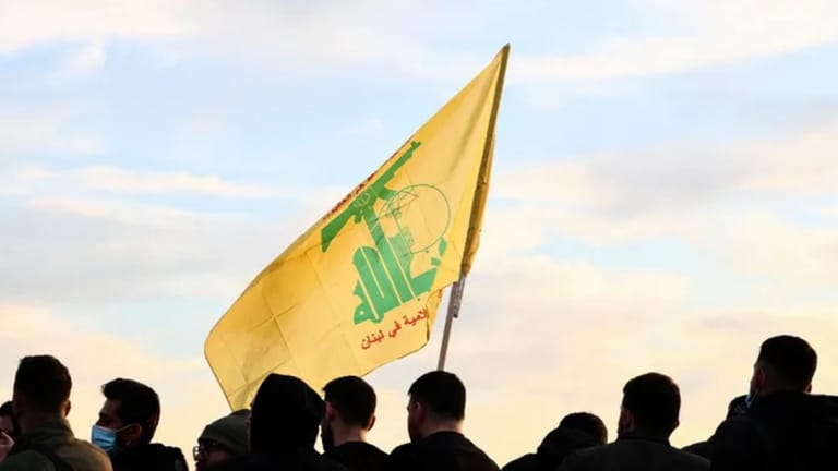 "الحزب" انتهى بعِلْمٍ وخَبَرٍ يُقدّمه!