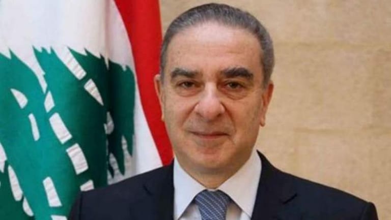 فرعون أعلن شفاءه من كورونا: صلاتي مع من يواصل معركته