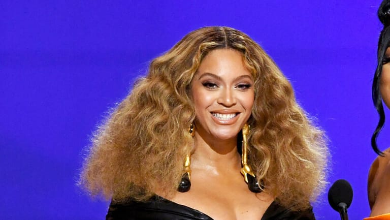 بعد 4 سنوات... بيونسيه تعود عبر مسرح دبي!