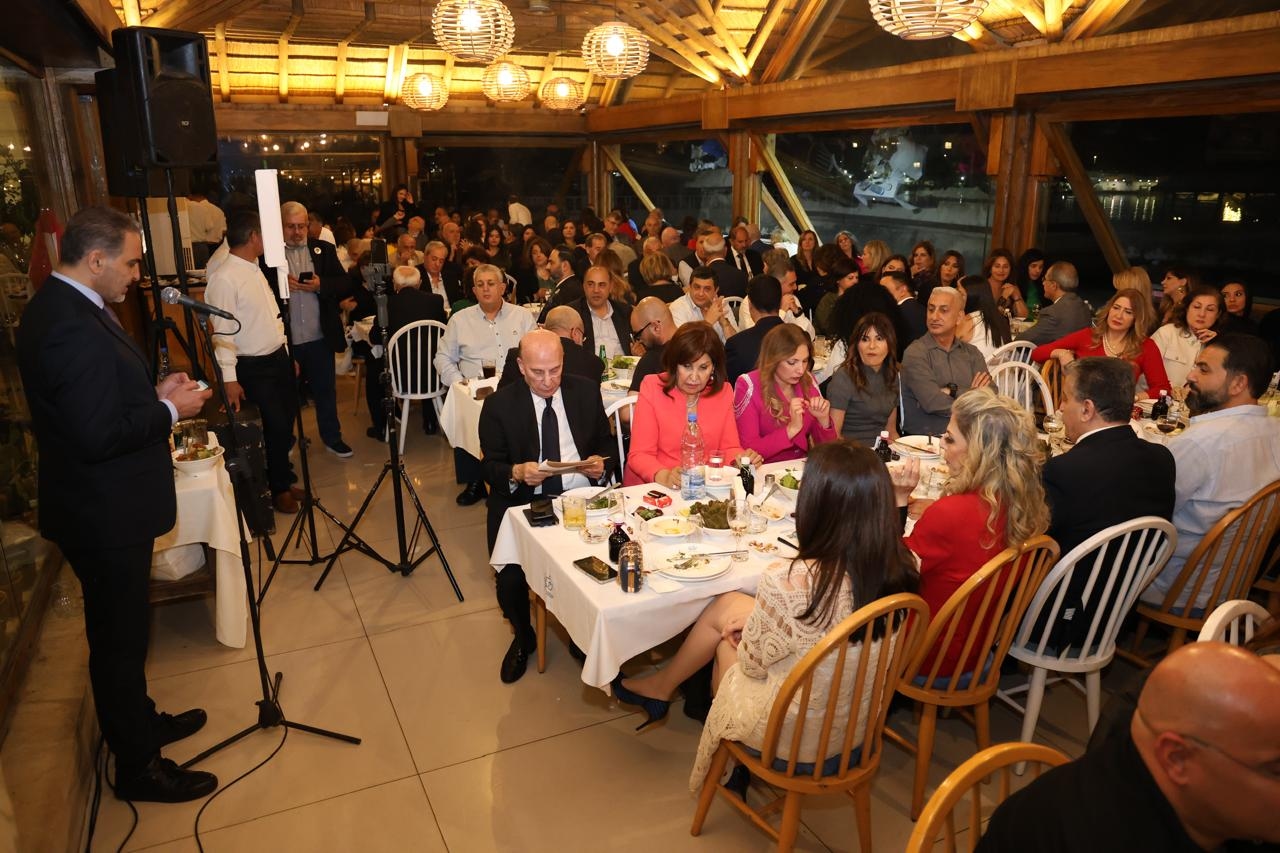 جامعة آل كرم في لبنان تحتفل بعيد الأم