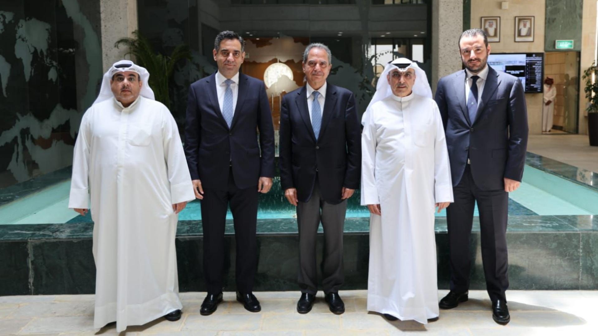 الصدي عرض في الكويت لسبل الإستثمار في الطاقة بلبنان