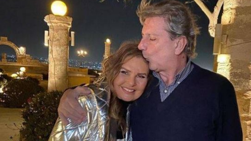 زوج يسرا يلفت الأنظار ويعايد زوجته برومانسية