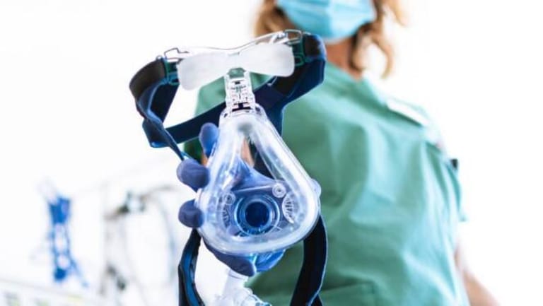 الاحتكار يقطع النفَس عن "سوق الأوكسيجين"