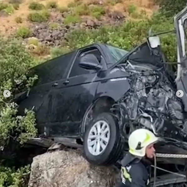 بالصور: إبراهيم تاتليسس وابنته يتعرّضان لحادث سير... فما هو مصيرهما؟