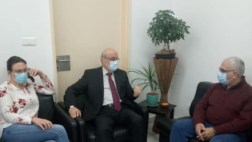 أبو شرف: إذا استمرت الاعتداءات على الأطباء فلن يبقى من يعالج