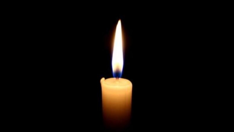 Candles lit in Beirut port vicinity in remembrance of fallen victims