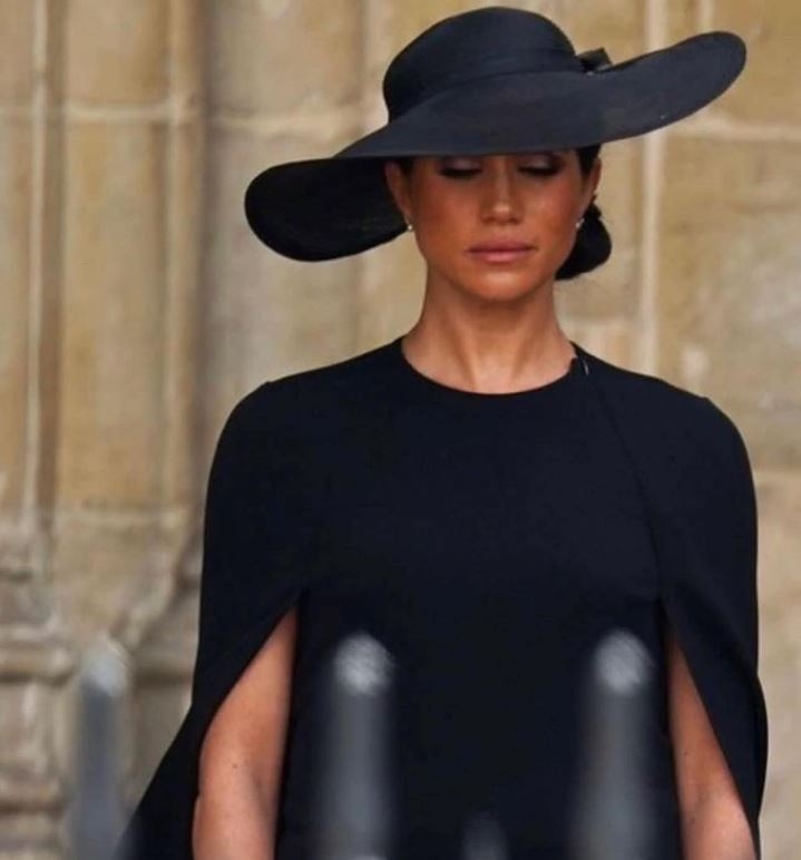 بالصّور: تأثّر ميغان ماركل والأميرة "شارلوت" في جنازة الملكة إليزابيث الثانية