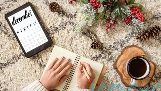 How to Organize Your December Social Calendar and Say No to Invites Without Offending Everyone
