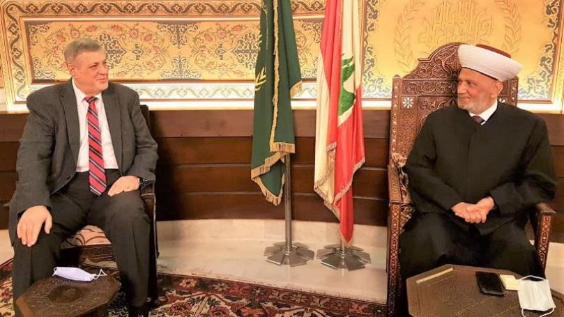 Kubis pays Derian farewell visit