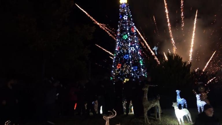 القائم بأعمال السفارة البابوية افتتح القرية الميلادية في لبعا