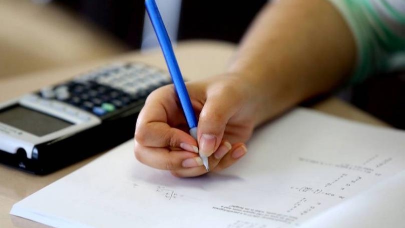 هل تلغى الامتحانات الرسمية هذا العام؟