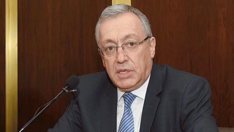 فتفت: لِعون "إعتذِر".. ولصوّان "تنحَّ"