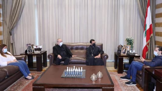 Hariri receives Archbishop Najm