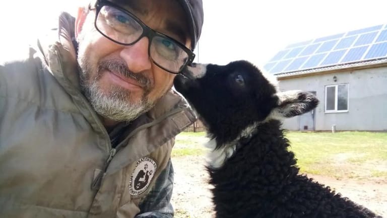Ukraine: Man Refuses to Abandon 400 Animals in Kyiv Shelter and Would 'Rather Die' than Leave Them