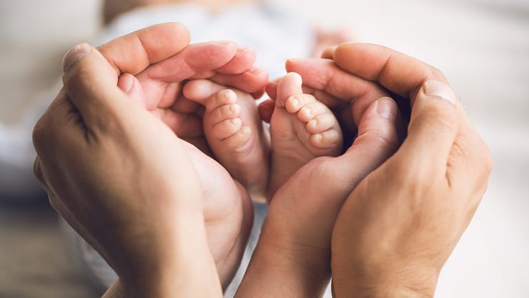 Italian Children Should be Given Both Parents’ Surnames at Birth, Court Rules