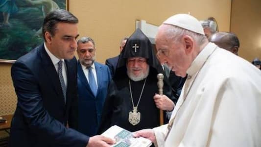 Human Rights Defender of Armenia briefs Pope Francis on torture of Armenian captives by Azerbaijanis