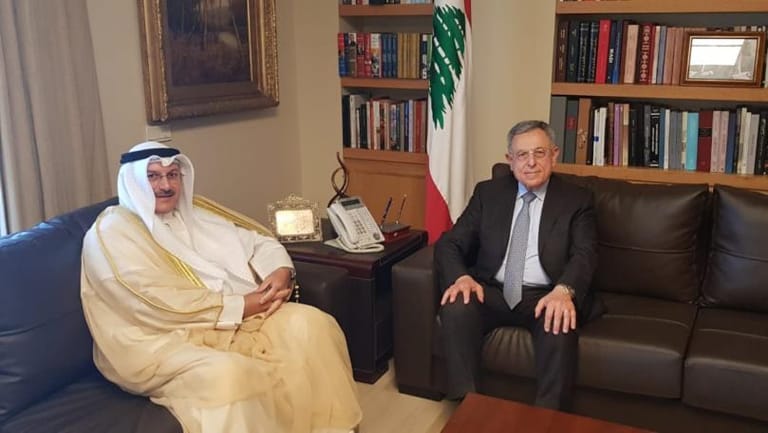 Siniora meets Kuwaiti ambassador