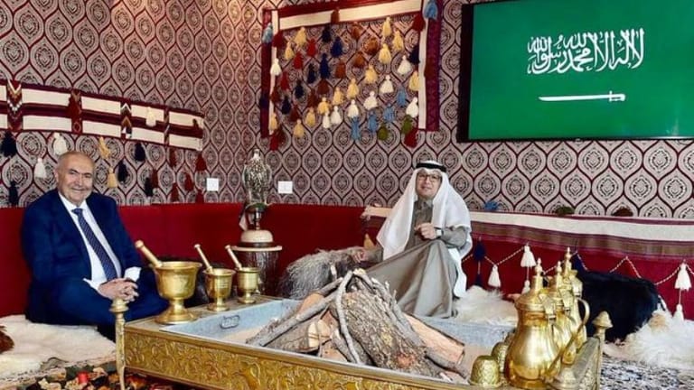 Makhzoumi visits Al-Bukhari on Ramadan: His auspicious return confirms Saudi Arabia's constant keenness on Lebanon's stability