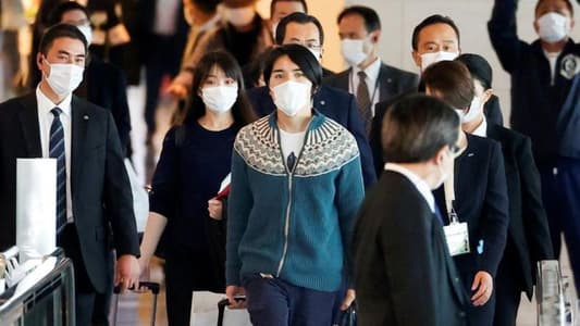 Japan’s Ex-princess Mako and Her Husband Depart for New Life in U.S.