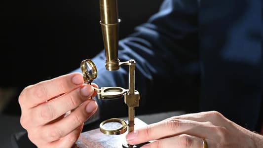 Darwin Family Microscope to Be Sold at Auction