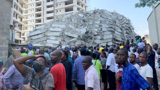 Rescuers search for survivors after Lagos building collapse kills six