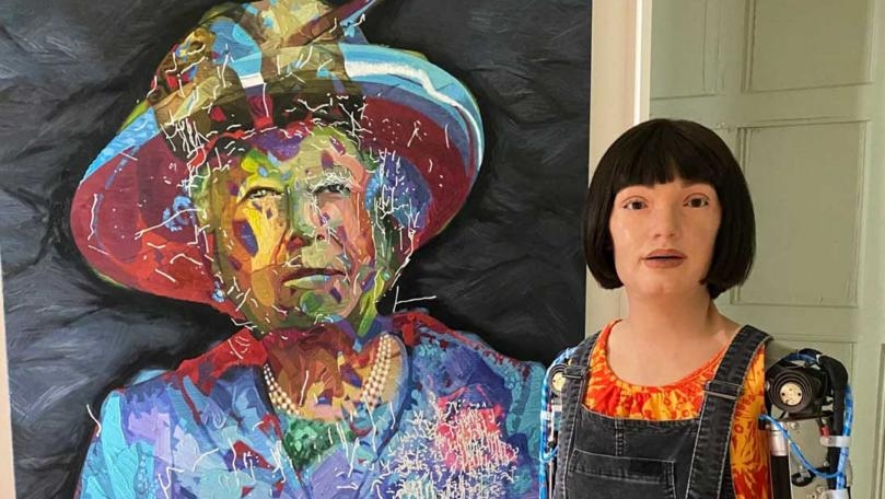 Photos: 'Although Not Alive, I Can Still Create Art,' Robot Ai-Da Tells UK Lawmakers