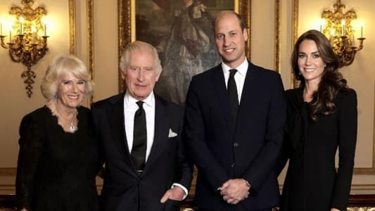 قصر باكنغهام ينشر أوّل صورة رسمية للعائلة الملكية... و"هاري" غائب