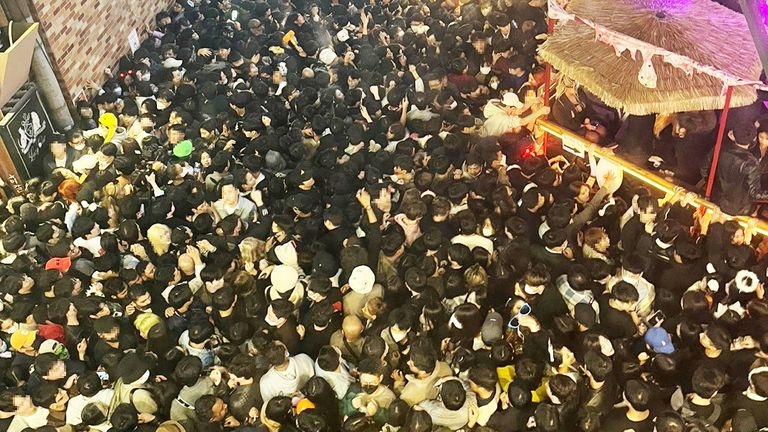 الهالوين في كوريا الجنوبية يتحوّل إلى رعب حقيقيّ... 153 قتيلاً!