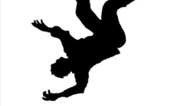 سقوط عامل من مبنى قيد الإنجاز