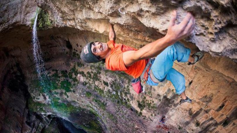 في تنورين: شلال من الأجمل عالميا.. ومغامرات تصل إلى النجوم!