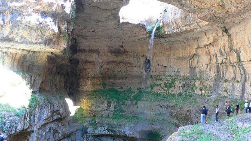 في تنورين: شلال من الأجمل عالميا.. ومغامرات تصل إلى النجوم!