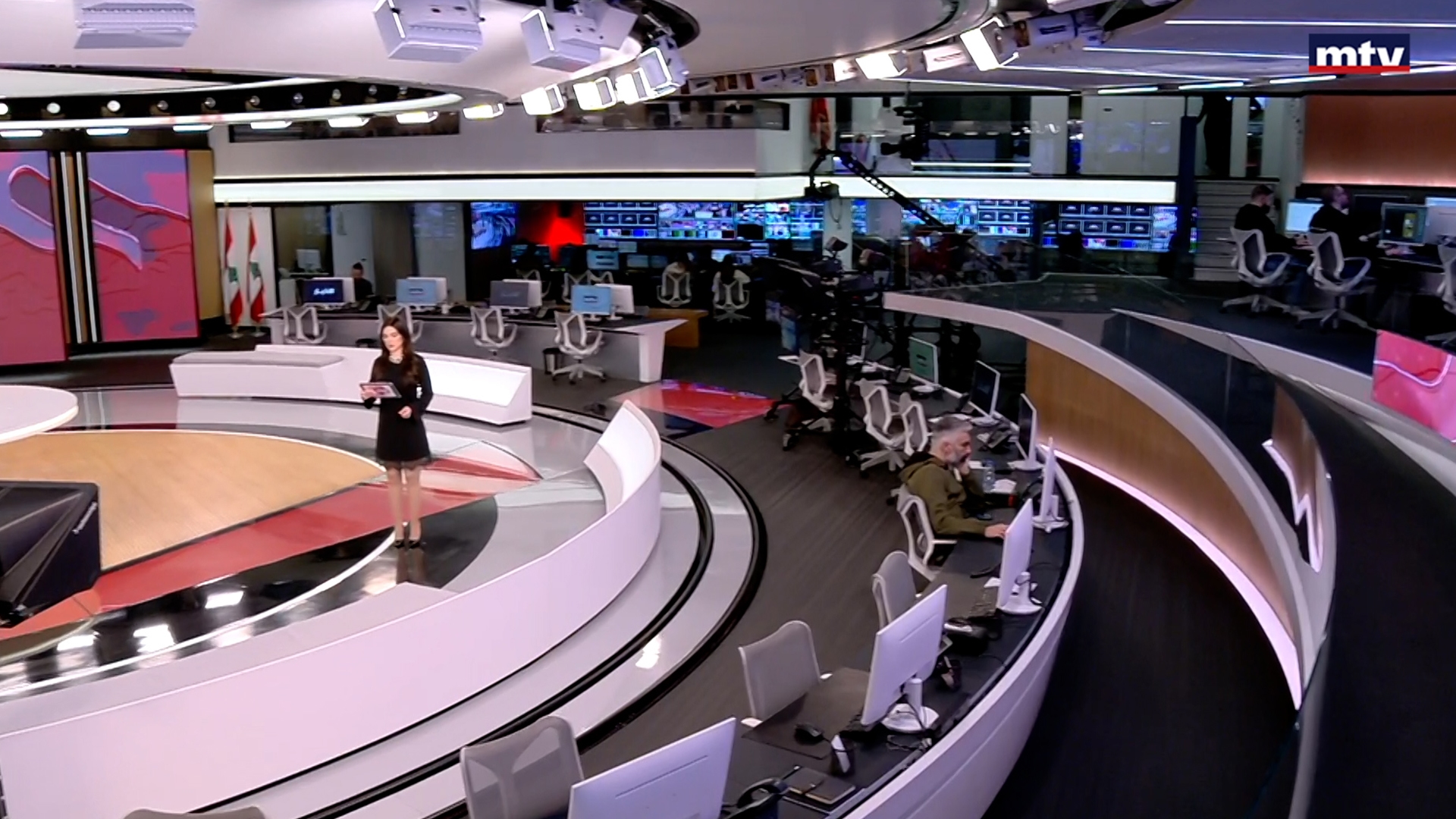 النشرة الكاملة