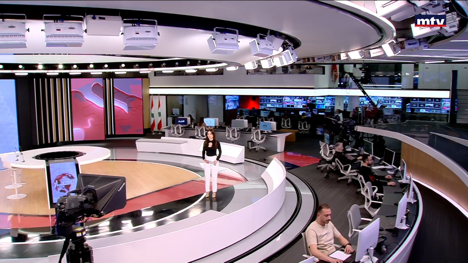 النشرة الكاملة