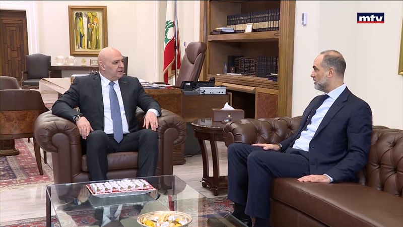 النشرة الكاملة