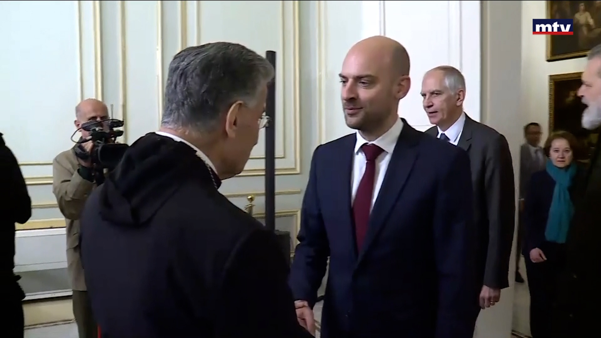 بارو في المنطقة