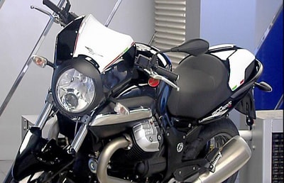 Moto Guzzi 19 Jun 2013