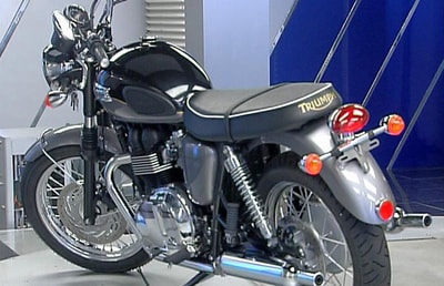 Triumph Bonneville T100 01 Sep 2013